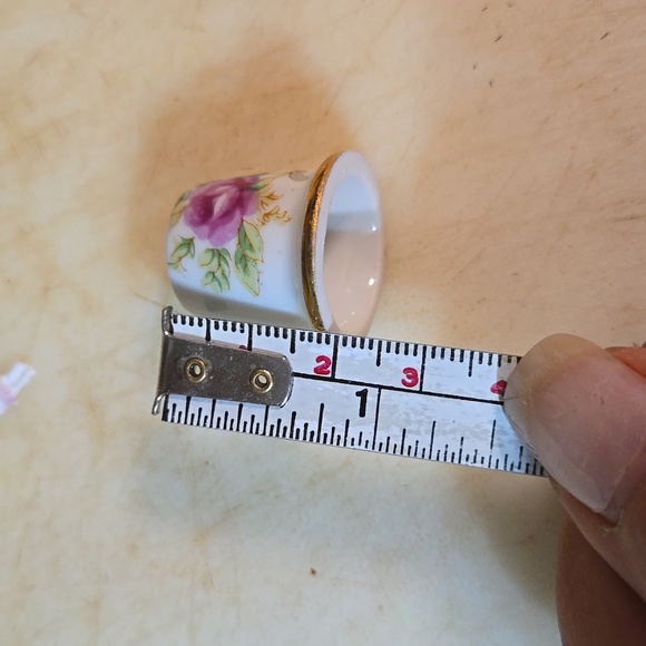 VTG Thimble & Beads - Picture 2 of 8